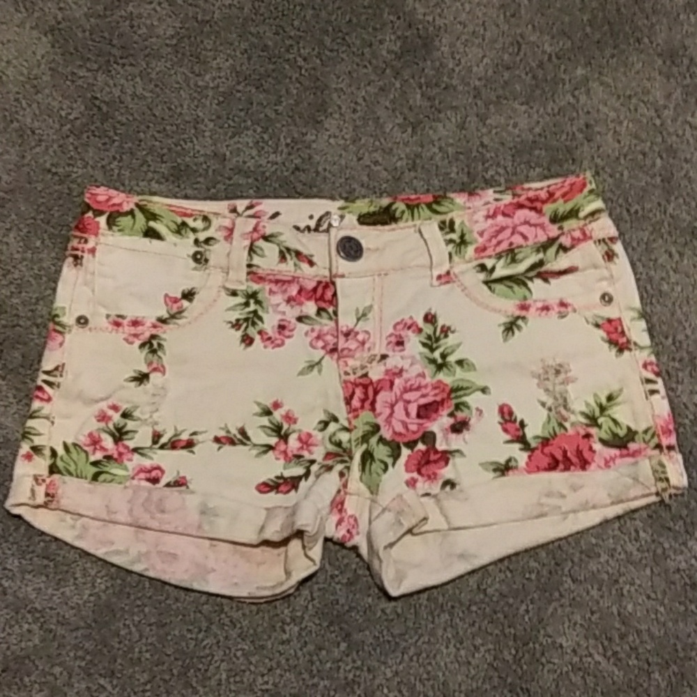 Vanilla Star Shorts
